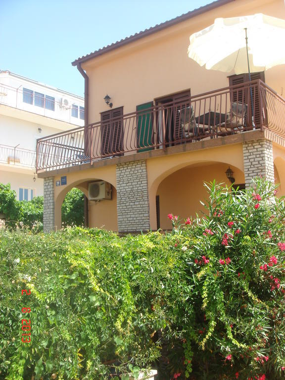 Apartments Renata Primošten Dış mekan fotoğraf